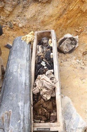 Yol çalışmasından tabut çıktı! - Resim: 3