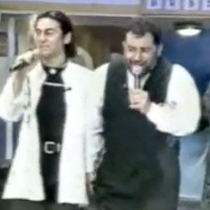 Aylarca deli gibi çıplak ayak dolaşmış! Ahmet Kaya'nın ağabeyi konuştu - Resim: 4