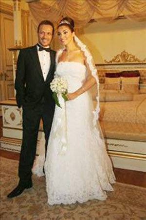 Ünlülerin eşleri ne iş yapıyor? - Resim: 4