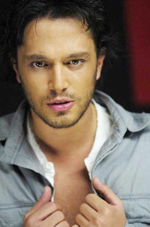 Onun yılbaşı kostümü 15 bin Euro! - Resim: 4