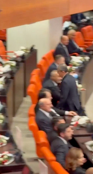 Meclis’te büyük saygısızlık! Cumhurbaşkanı konuşurken Yeni Partililer salonu terk etti