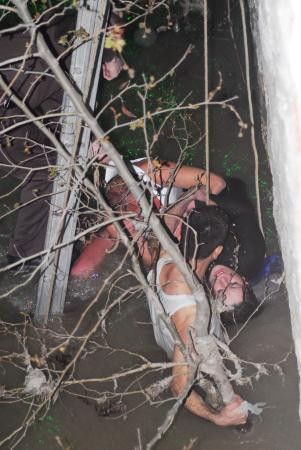 Ölümden böyle kurtardı! - Resim: 1