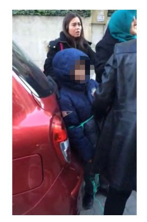 Sosyal medya bu görüntüleri konuşuyor vicdansız anne! - Resim: 3