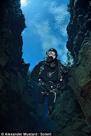 Dünya ikiye ayrılıyor - Resim: 3