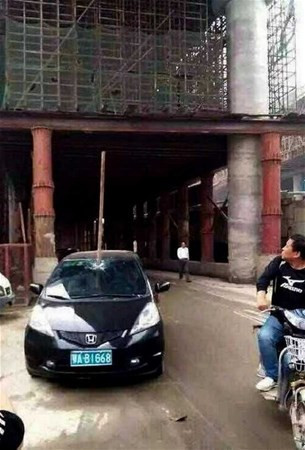 Ölümden kobra pozisyonuyla kurtuldu işte o dehşet verici anlar - Resim: 4