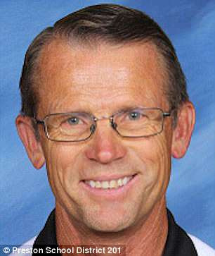 Köpek yavrusunu canlı canlı kaplumbağaya yedirdi - Resim: 2