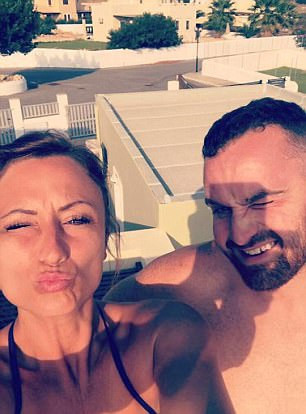 Seks yaparken fotoğraf çektirdiler! Ortalık karıştı yasak geldi - Resim: 1