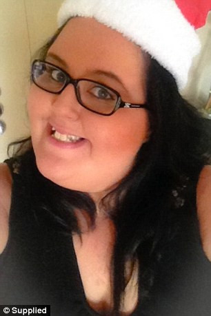 20 ayda 83 kilo verdi genç kızın inanılmaz değişimi - Resim: 1