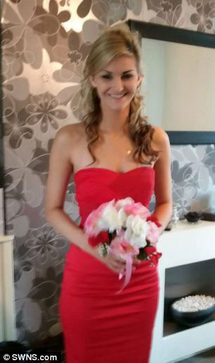 İnternetten bağış toplayıp göğüslerine estetik yaptırdı - Resim: 4