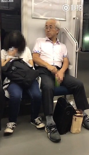 Metroda skandal olay önce fermuarını açtı sonra ise... - Resim: 1