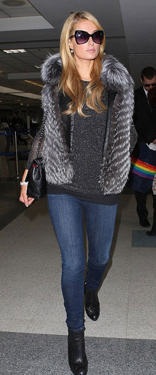 Paris Hilton havalimanında kameralara yakalandı - Resim: 4