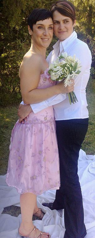 Kocasını bırakıp dadıyla kaçtı - Resim: 2