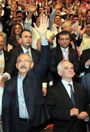 Kılıçdaoğlu'nu parçalayacaklardı! - Resim: 3