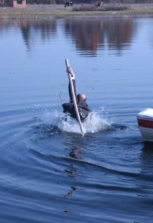 Başkan dereye böyle düştü - Resim: 4