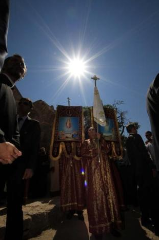 Akdamar'da çanlar ikinci kez çaldı - Resim: 3