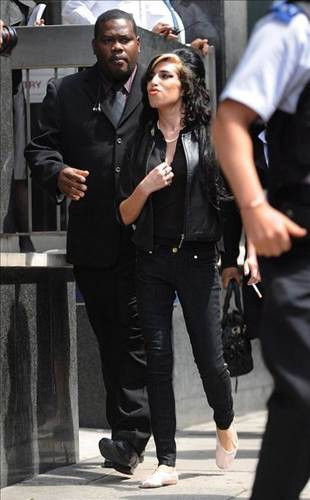 Müziğin asi sesi evinde ölü bulundu! - Resim: 4