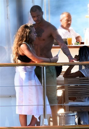 Bodrum'a geldi karısını unuttu - Resim: 1