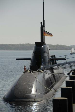 Merkel bu denizaltılar için gelmiş - Resim: 2