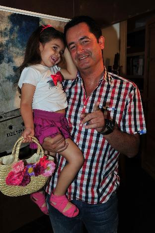 Acun'dan eşine anlamlı destek - Resim: 2