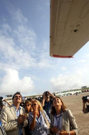 Heyeti taşıyan uçak bu hale geldi - Resim: 4