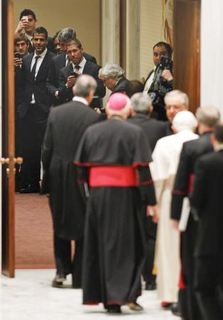 Arda Turan Papa'nın huzurunda - Resim: 2