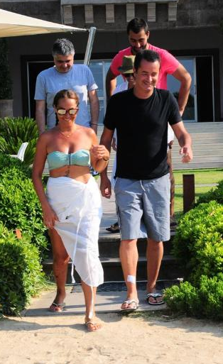 Acun'la Hülya'nın tekne keyfi - Resim: 3