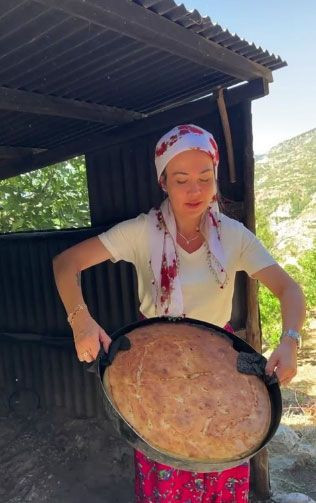 Özlem Öz ve Tayyar Öz'ü soruşturma korkusu sardı! Son paylaşımı olay oldu: Tamam, en fakir sizsiniz - Resim: 2