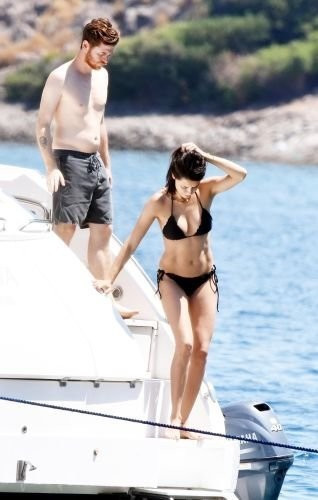 Adriana Lima ve Metin Hara  ayrılırsa bin lira dağıtacaklar! - Resim: 2