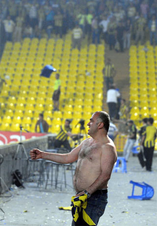 Yepyeni Fenerbahçe geyikleri - Resim: 4