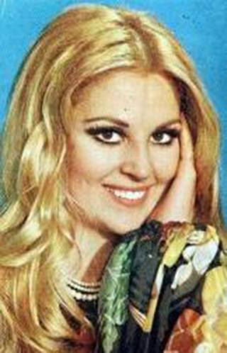 Hale Soygazi güzelliğiyle şaşırtıyor - Resim: 4