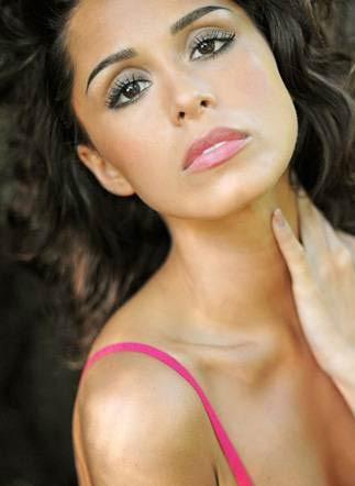 İngiltere'yi fetheden Türk kızı! - Resim: 1