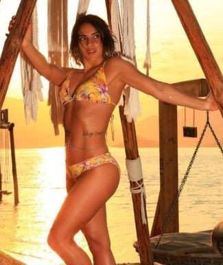 Survivor Sabriye büyük değişimiyle sosyal medyayı yıktı geçti, görenlere dudak ısırttı! Cesur pozlarıyla 'öf' dedirtti! - Resim: 4