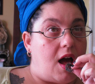 Bu kadının öyle bir bağımlılığı var ki - Resim: 3