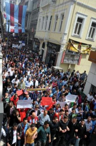 Taraftar bu kez AK Parti'yi hedef aldı - Resim: 4