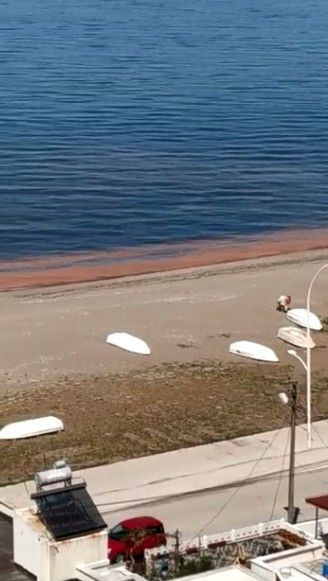Bursa Kurşunlu’da denizin rengi turuncuya döndü sebebi ise bakın ne - Resim: 4