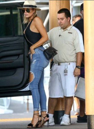 Gören kameralara sarıldı bu kadar da olmaz! - Resim: 2