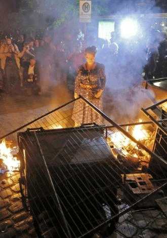 Türk mahallesini yaktılar! - Resim: 3