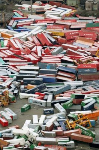 Depremden arda kalan Japonya - Resim: 1