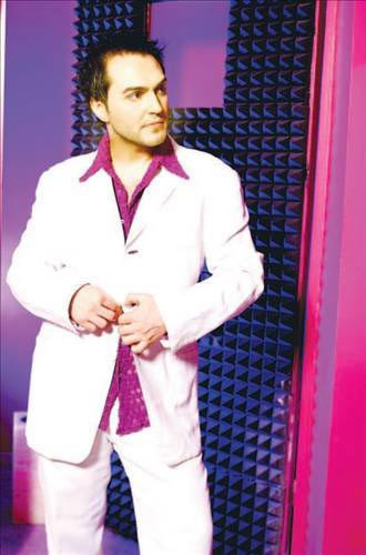 Kurşun yiyen ünlüler! - Resim: 2