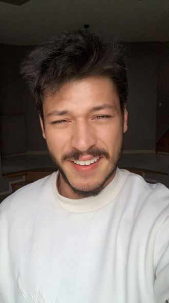 Çukur'un yıldızı Kubilay Aka ve sevgilisi Miray Daner gecelerde böyle yakalandılar! - Resim: 3