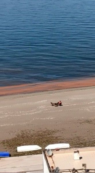 Bursa Kurşunlu’da denizin rengi turuncuya döndü sebebi ise bakın ne - Resim: 1
