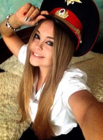 Hepsi bir numara olmak için çabalıyor! İşte Rusya'nın en seksi polisleri - Resim: 1