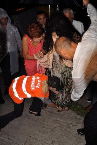 Ersoy, düşmekten böyle kurtuldu! - Resim: 4