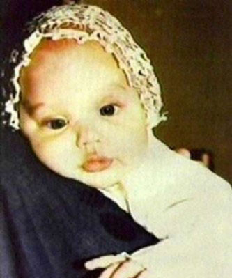 Angelina Jolie 40 yaşında - Resim: 4