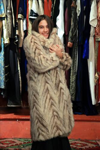 Burada en pahalı elbise 50 lira! - Resim: 3