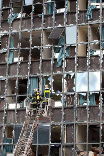 Atina'da bombalı saldırı - Resim: 1