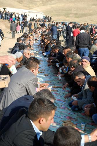 En uzun halay çekildi - Resim: 4