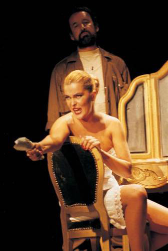 Ünlülerin aldatılma öyküleri - Resim: 2