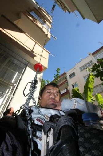 Engelli gencin büyük azmi  - Resim: 2