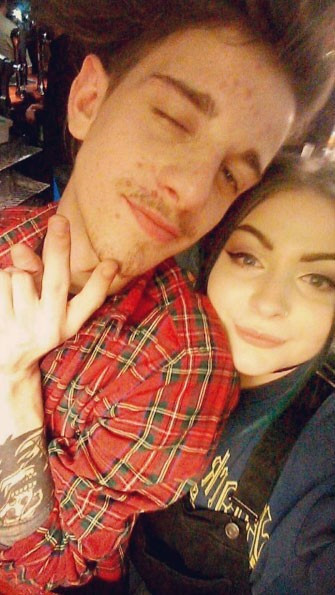 Erkek arkadaşı gerçeği öğrendi anında terk etti olay... - Resim: 4